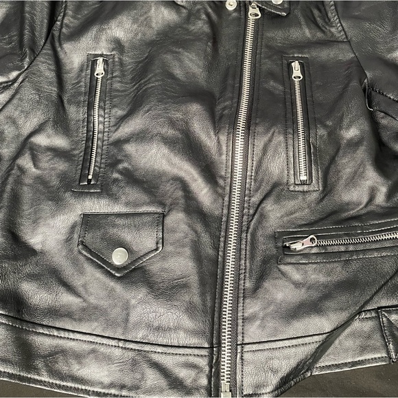 Leather jacket - Picture 3 of 4